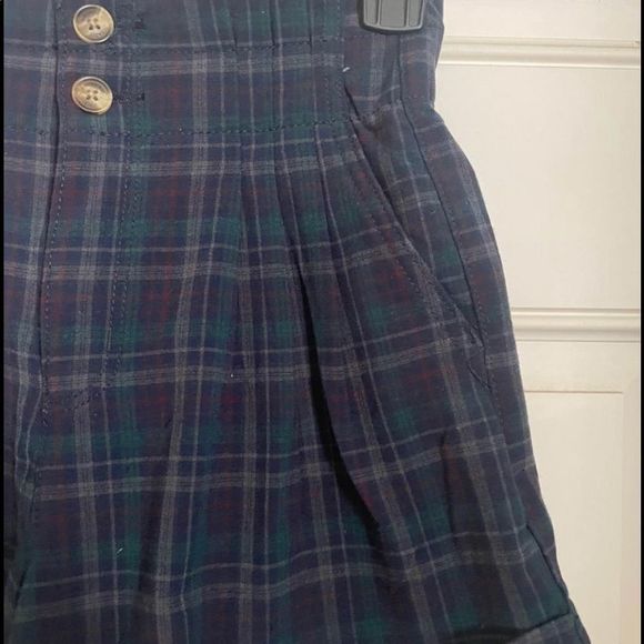 American Eagle High Waisted plaid Mom Shorts - Picture 5 of 6